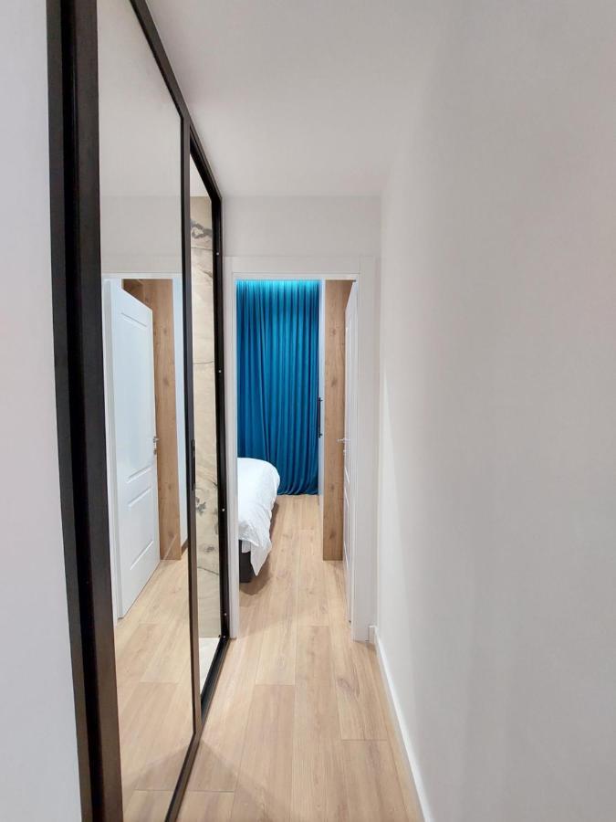 Luxury Apartments Blloku Тирана Екстериор снимка