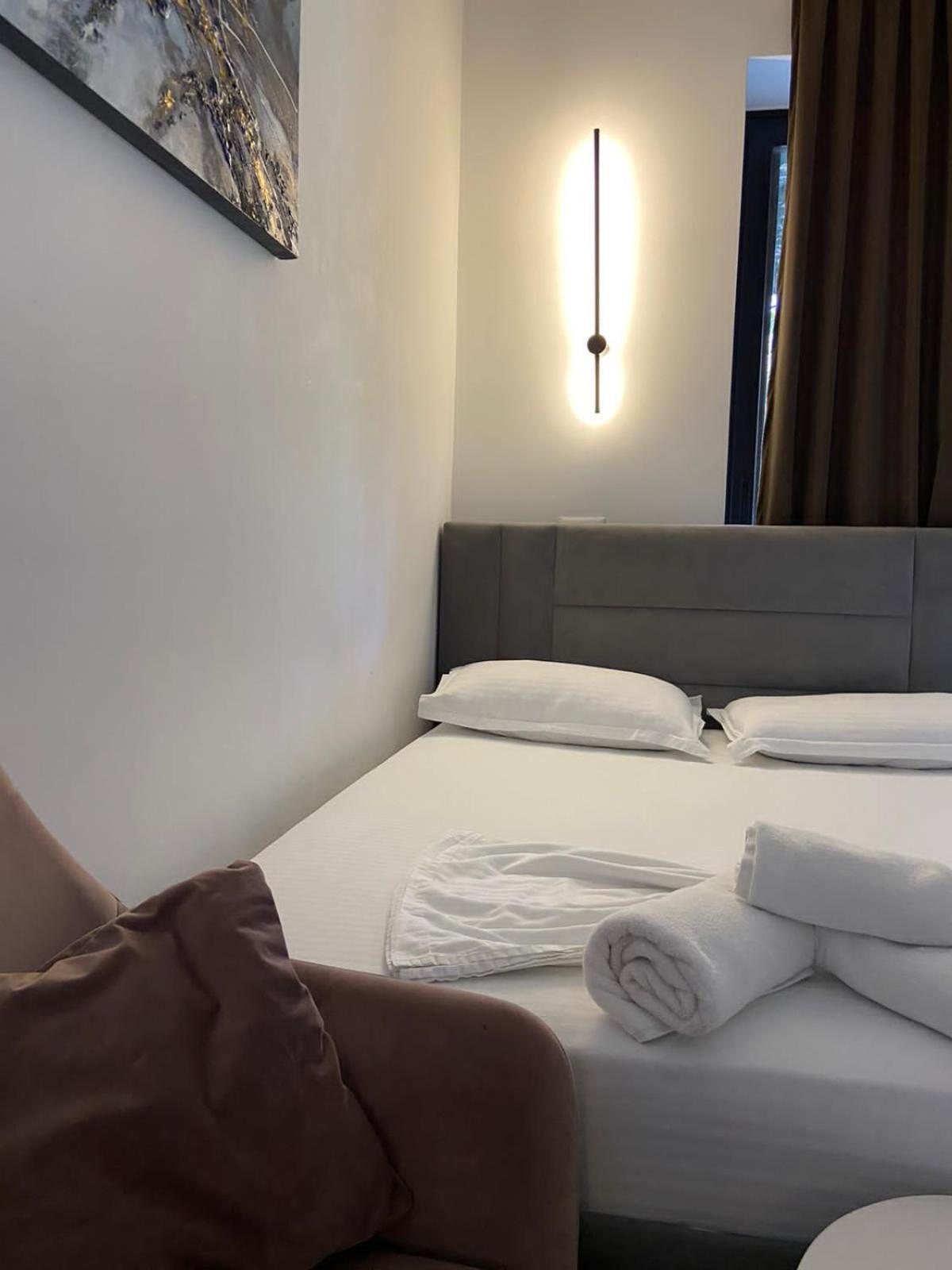 Luxury Apartments Blloku Тирана Екстериор снимка