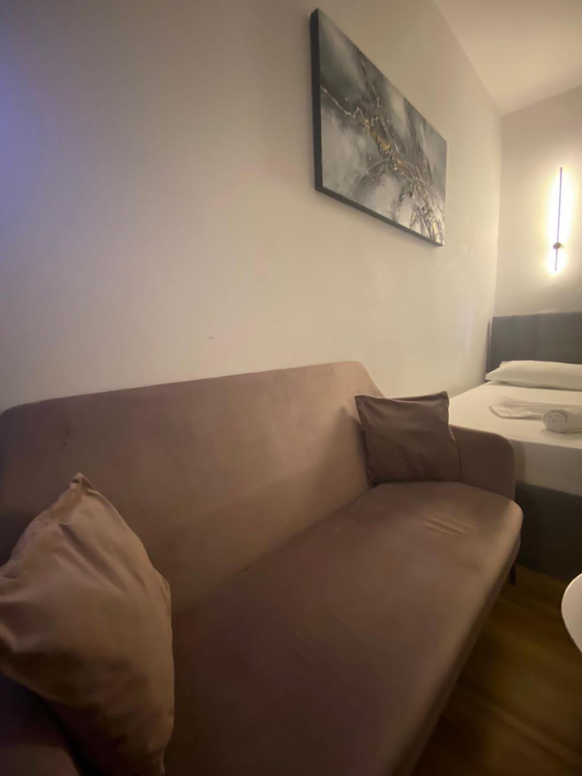 Luxury Apartments Blloku Тирана Екстериор снимка