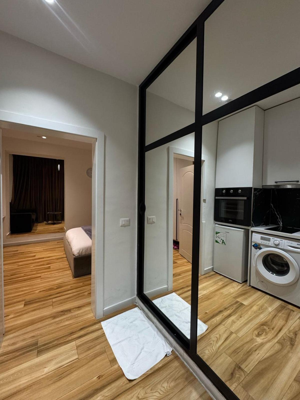 Luxury Apartments Blloku Тирана Екстериор снимка