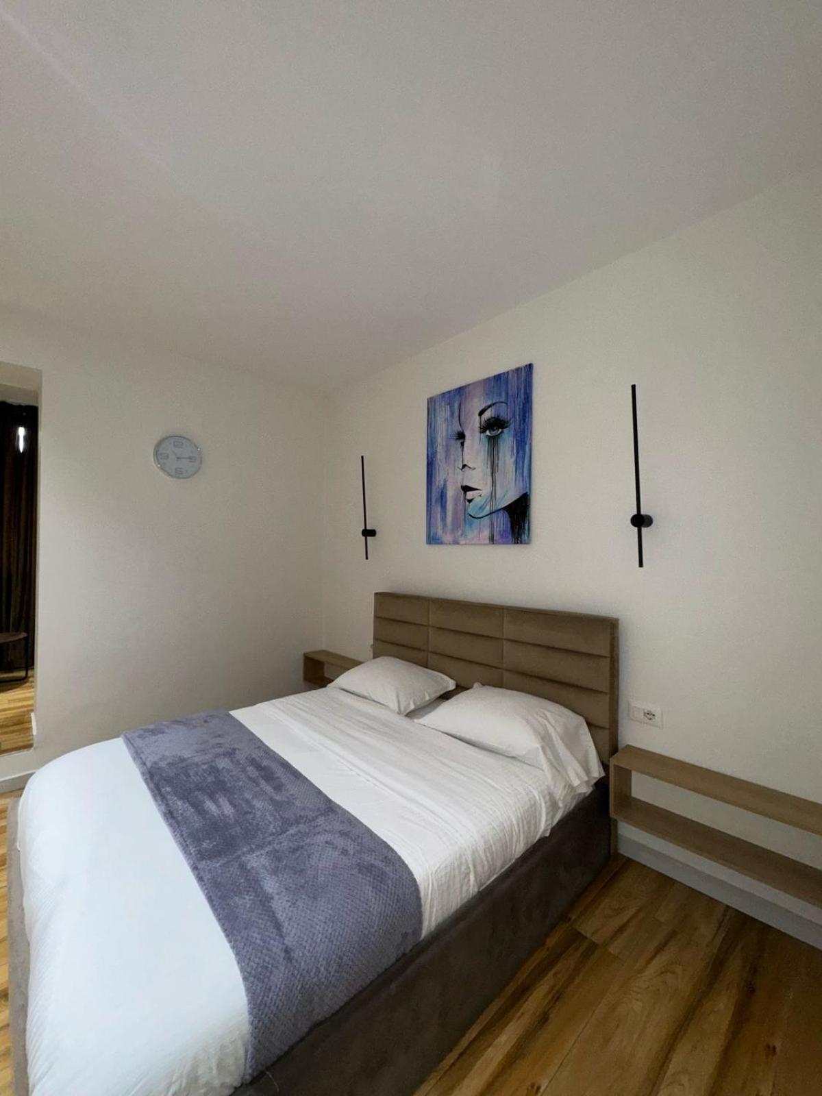 Luxury Apartments Blloku Тирана Екстериор снимка