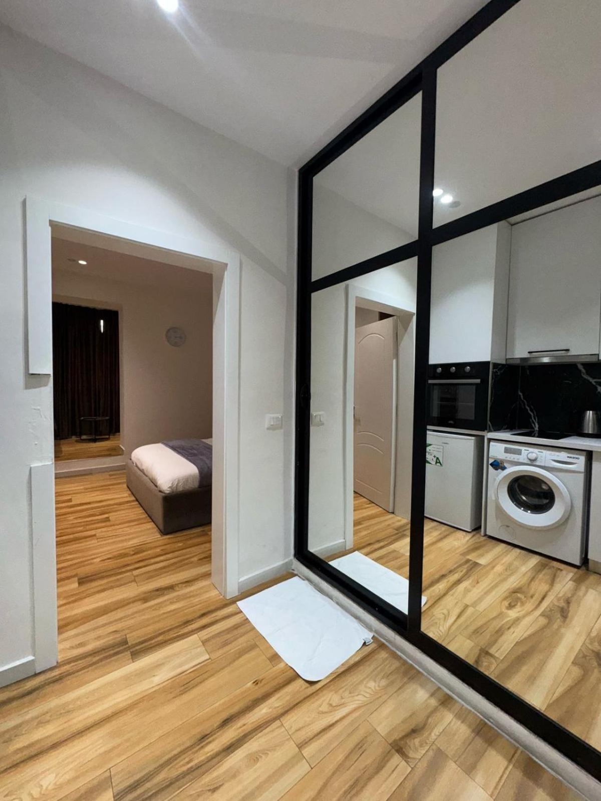 Luxury Apartments Blloku Тирана Екстериор снимка
